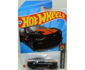 Hot Wheels 18 Camaro SS HW First Dream Garage 2/5